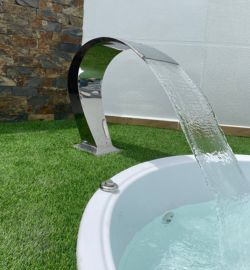 fuentes para piscinas